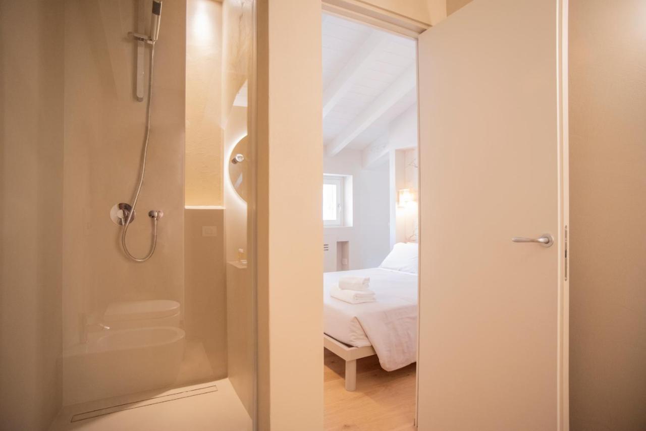 Time To Be - Luxury Apartments Centro Storico ペスキエーラ・デル・ガルダ エクステリア 写真
