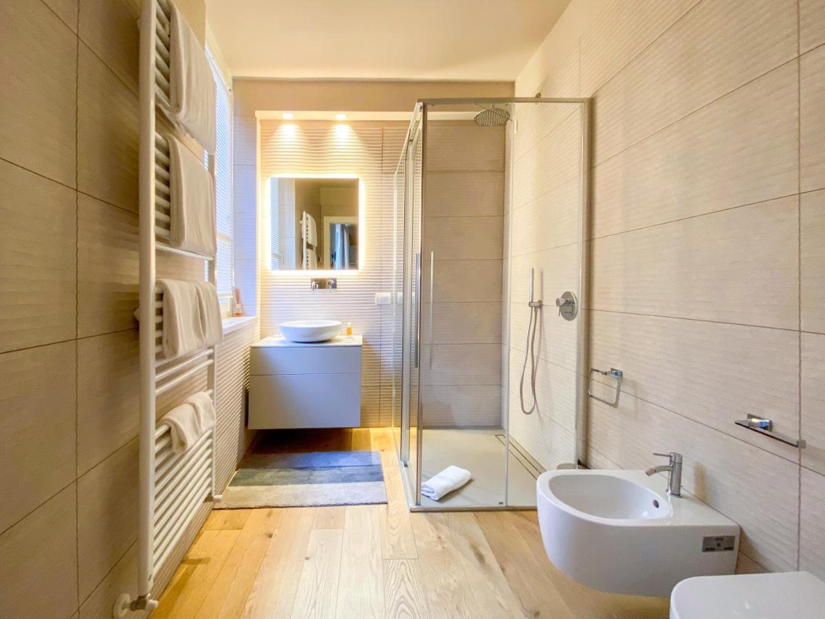 Time To Be - Luxury Apartments Centro Storico ペスキエーラ・デル・ガルダ エクステリア 写真