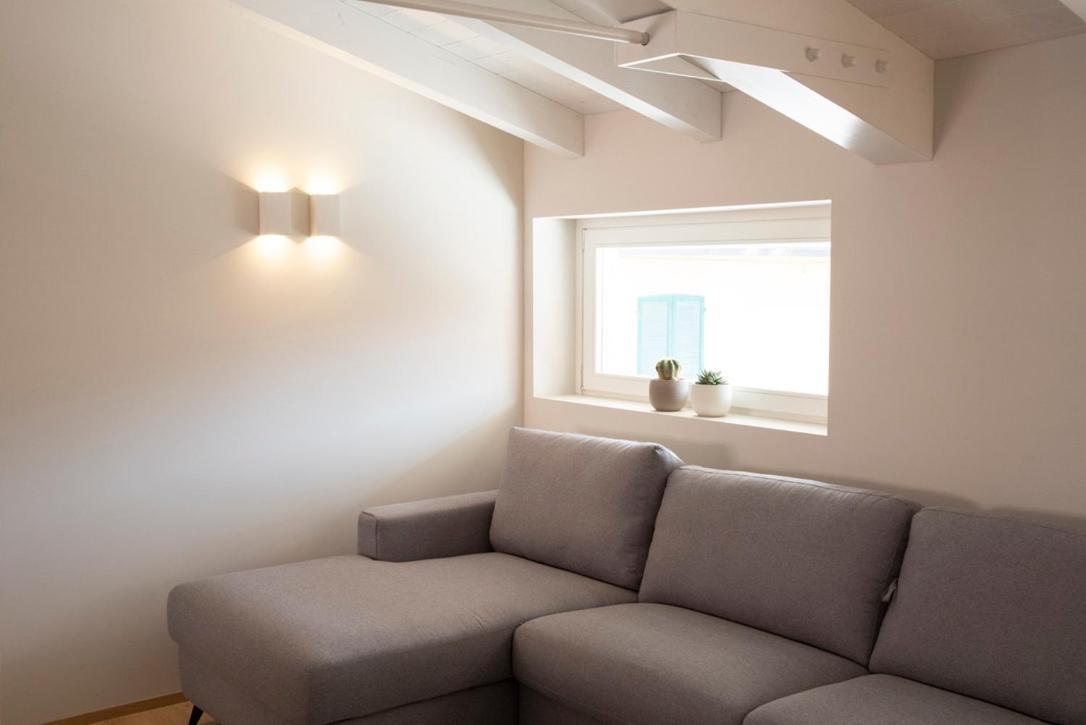 Time To Be - Luxury Apartments Centro Storico ペスキエーラ・デル・ガルダ エクステリア 写真
